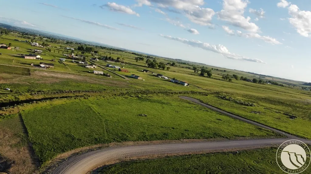L12B2 High Noon Drive Shepherd MT 59079