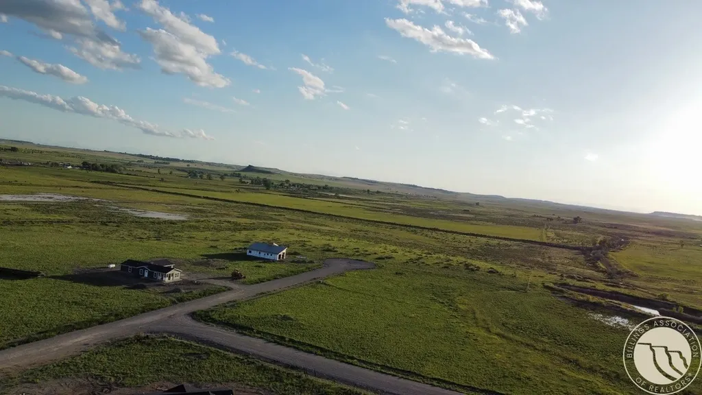 L6B2 High Noon Drive Shepherd MT 59079