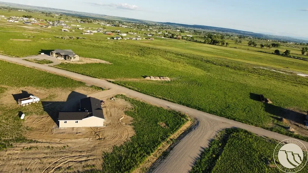 L3B2 High Noon Drive Shepherd MT 59079
