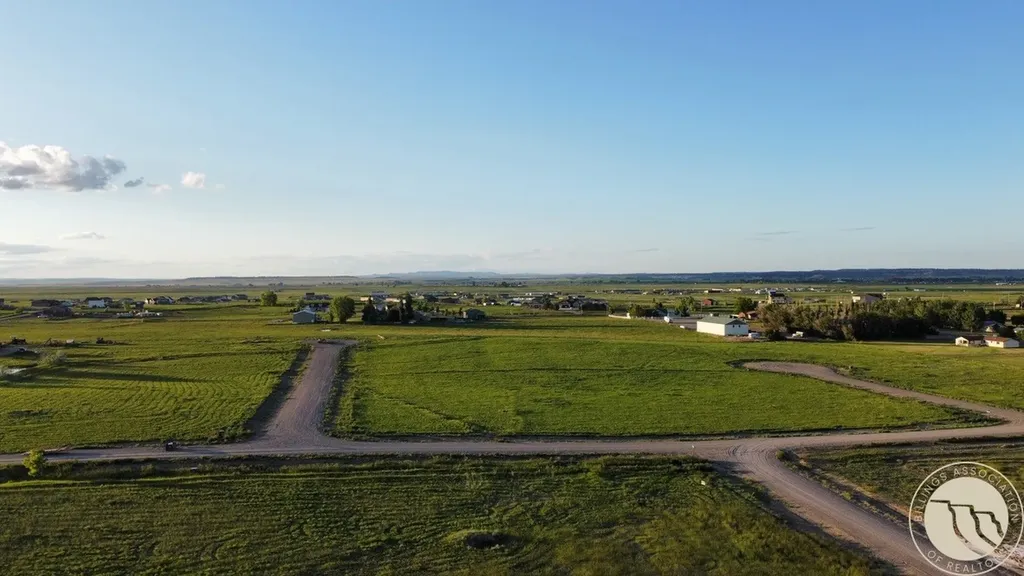 L12B3 Molly Drive Shepherd MT 59079