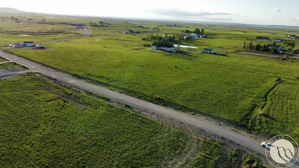 L12B3 Molly Drive Shepherd MT 59079