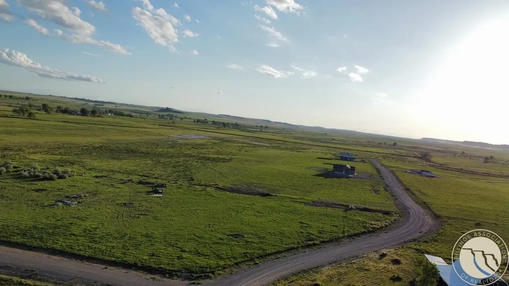 L6B3 High Noon Drive Shepherd MT 59079