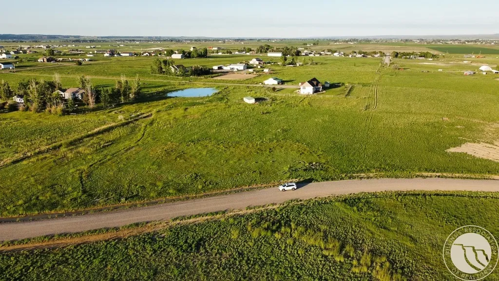 L8B3 High Noon Drive Shepherd MT 59079