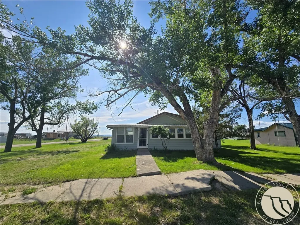 313 S Teigen Avenue Winnett MT 59087