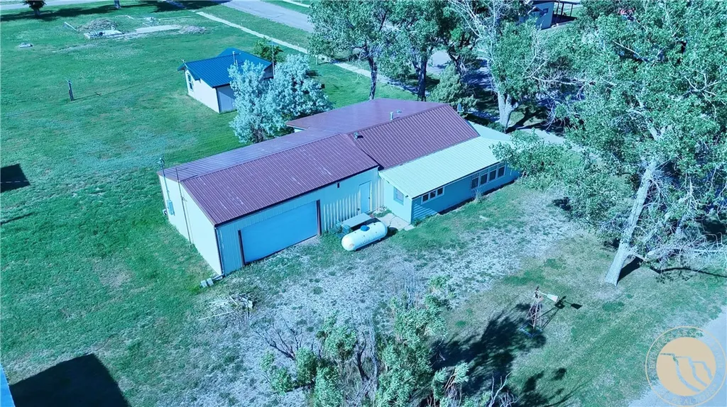 313 S Teigen Avenue Winnett MT 59087