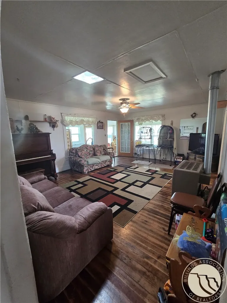 313 S Teigen Avenue Winnett MT 59087