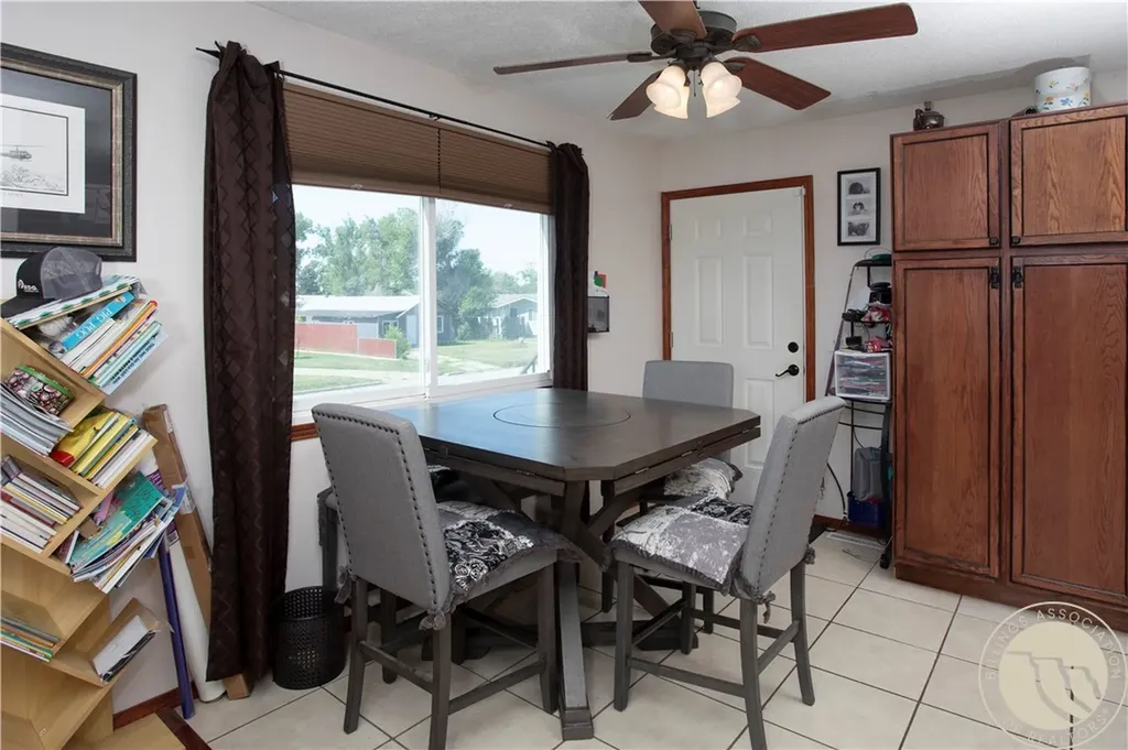805 2nd W Hardin MT 59034