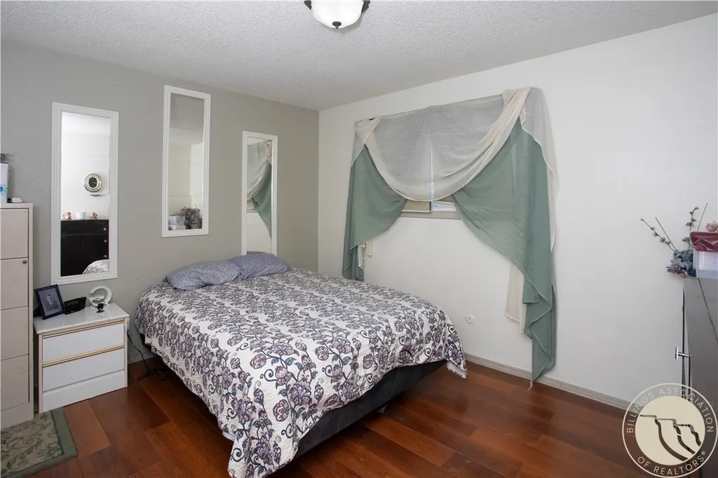 805 2nd W Hardin MT 59034