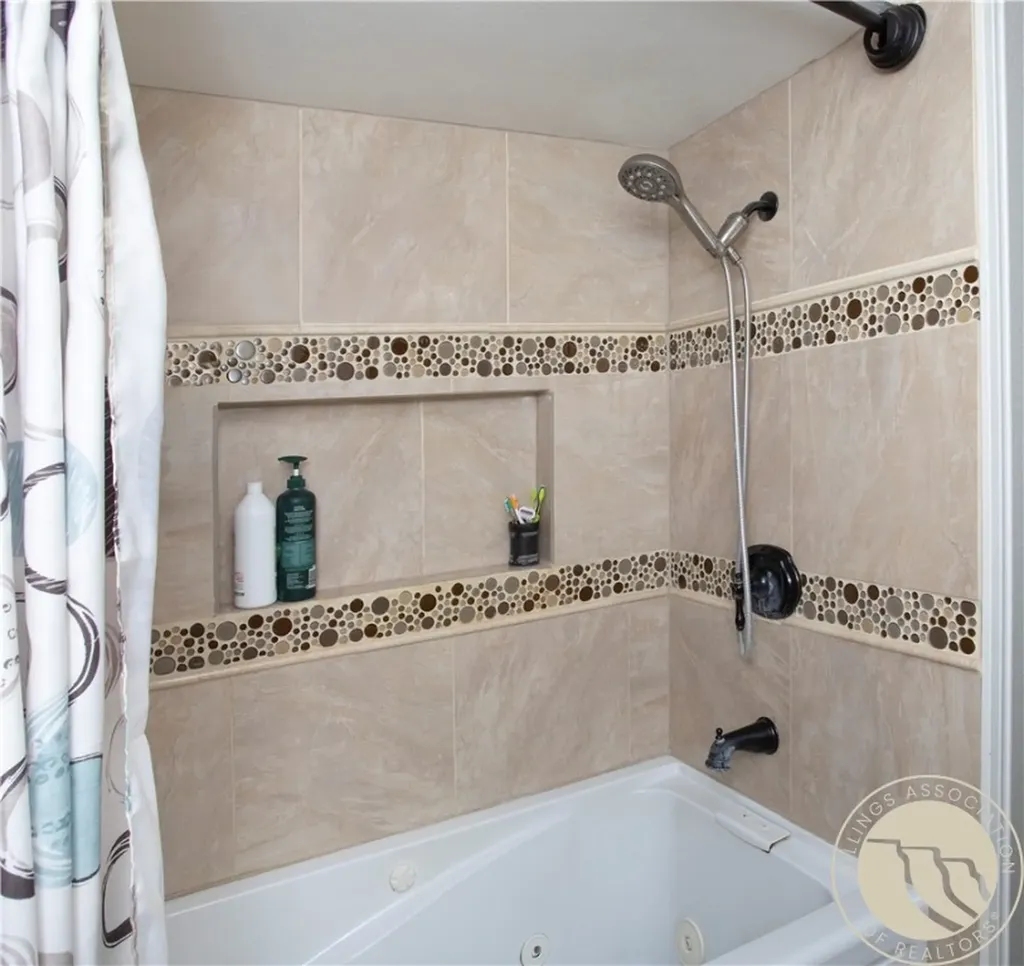 805 2nd W Hardin MT 59034