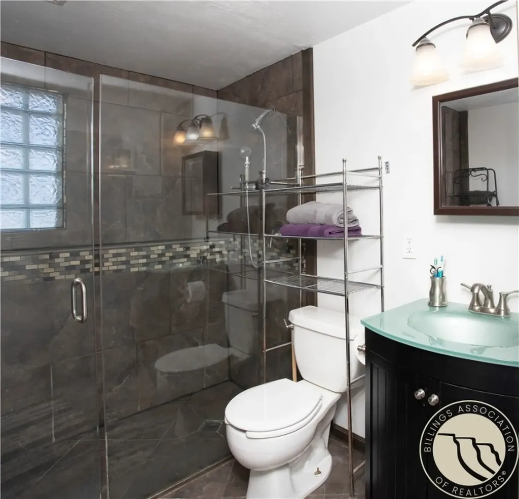 805 2nd W Hardin MT 59034