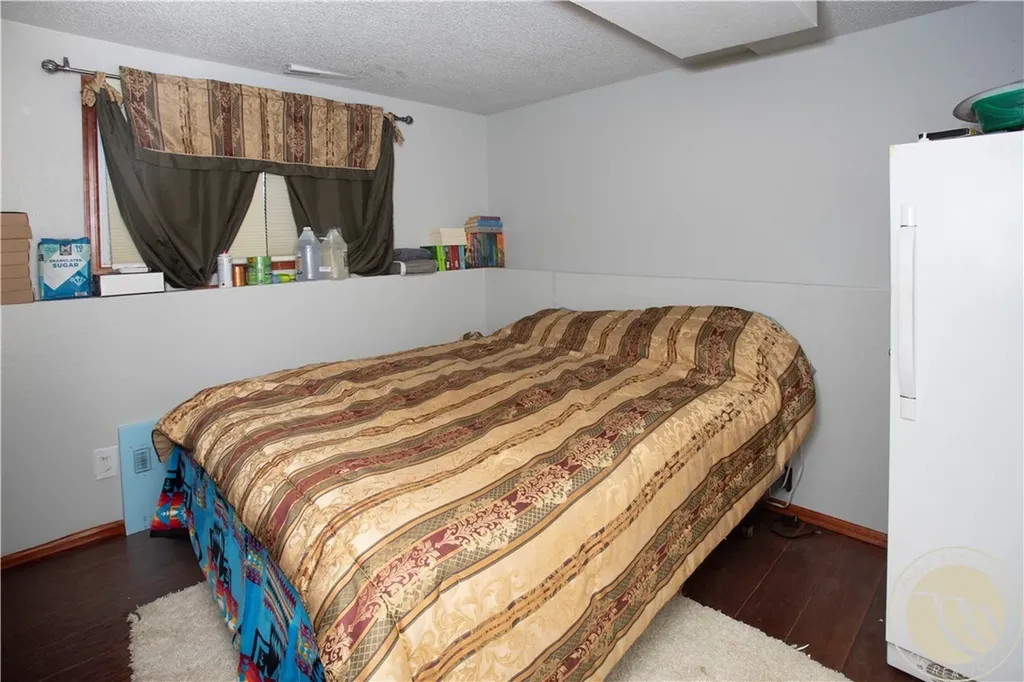 805 2nd W Hardin MT 59034
