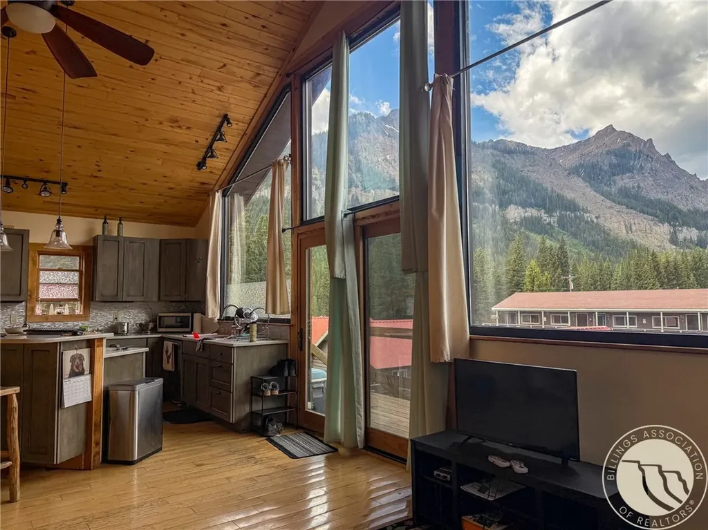 113 Main Street W Cooke City MT 59020