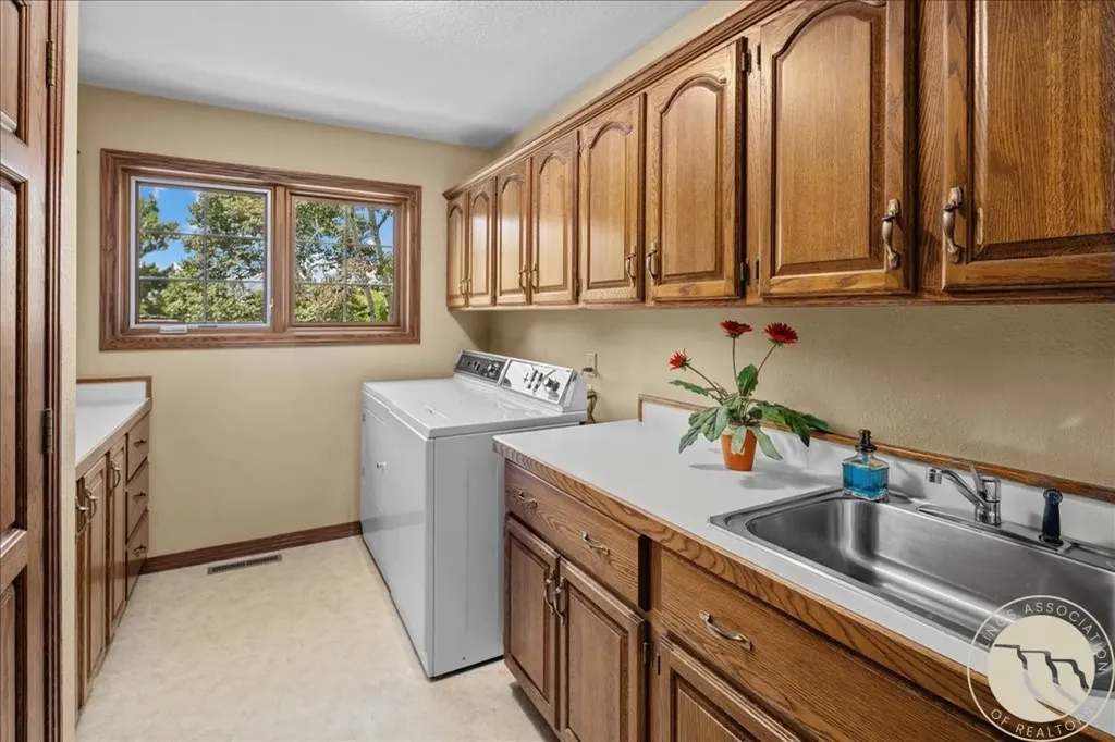 2737 Gregory Drive N Billings MT 59102
