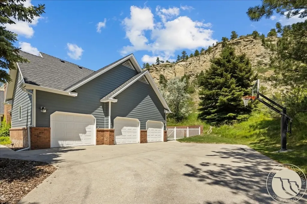 2737 Gregory Drive N Billings MT 59102