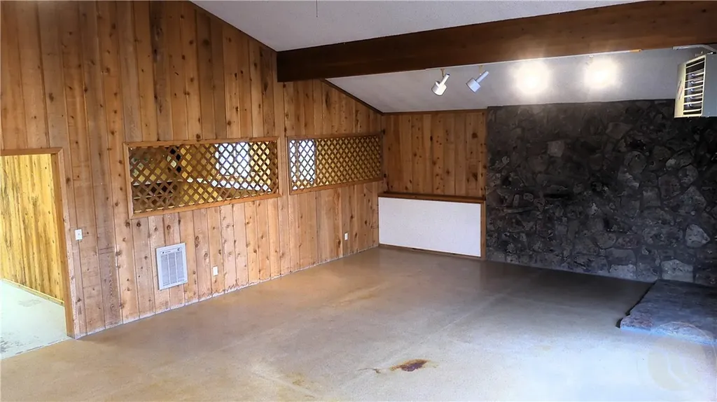 519 W 1st Big Timber MT 59011