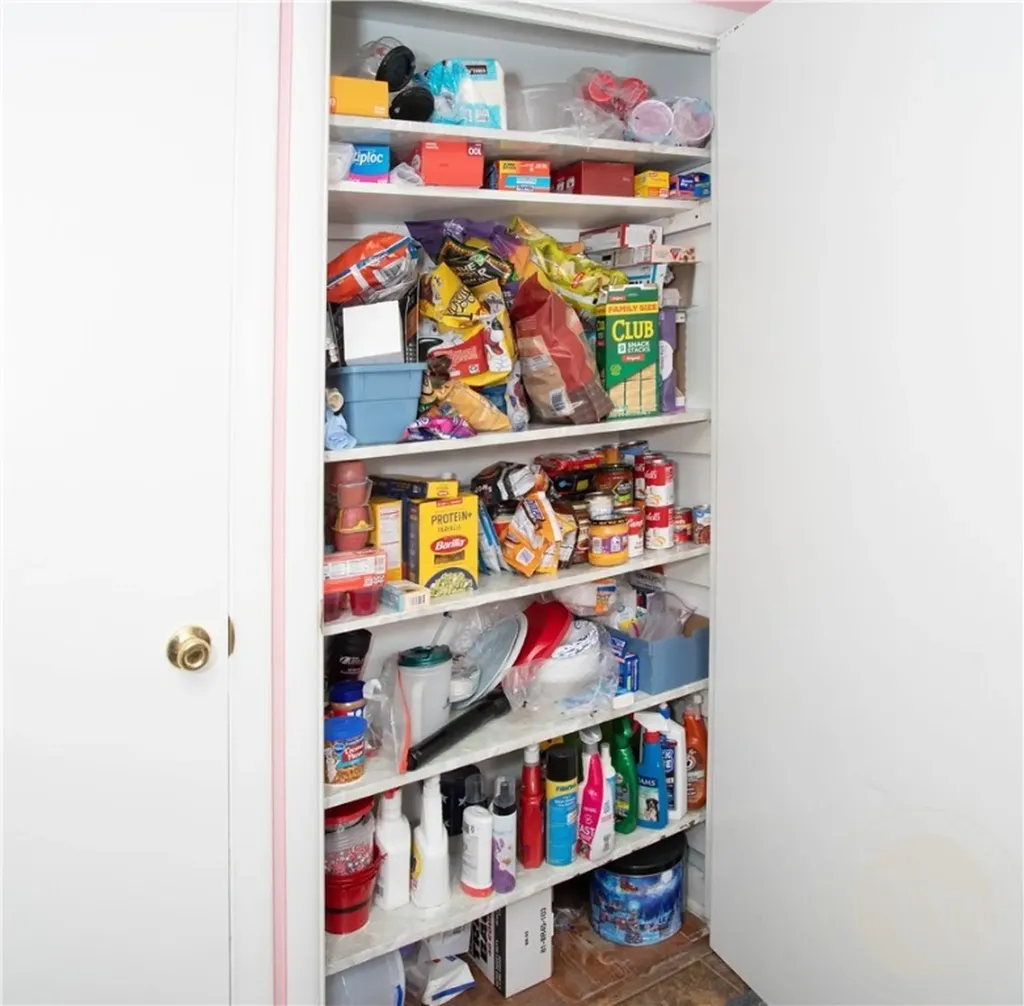 107 N Crawford Avenue Hardin MT 59034