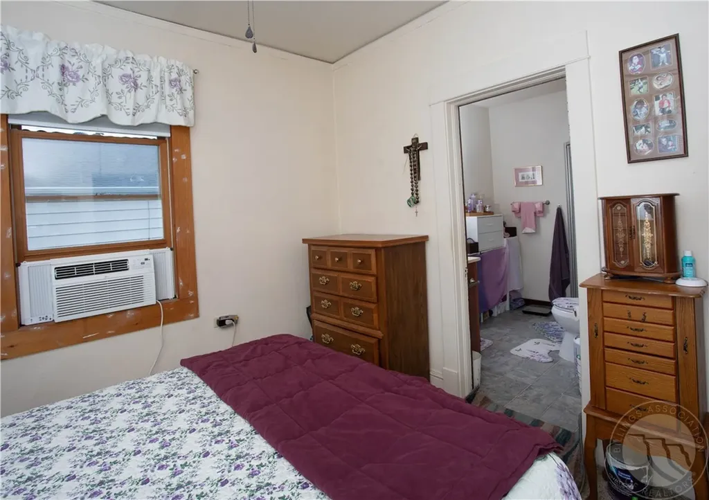 107 N Crawford Avenue Hardin MT 59034