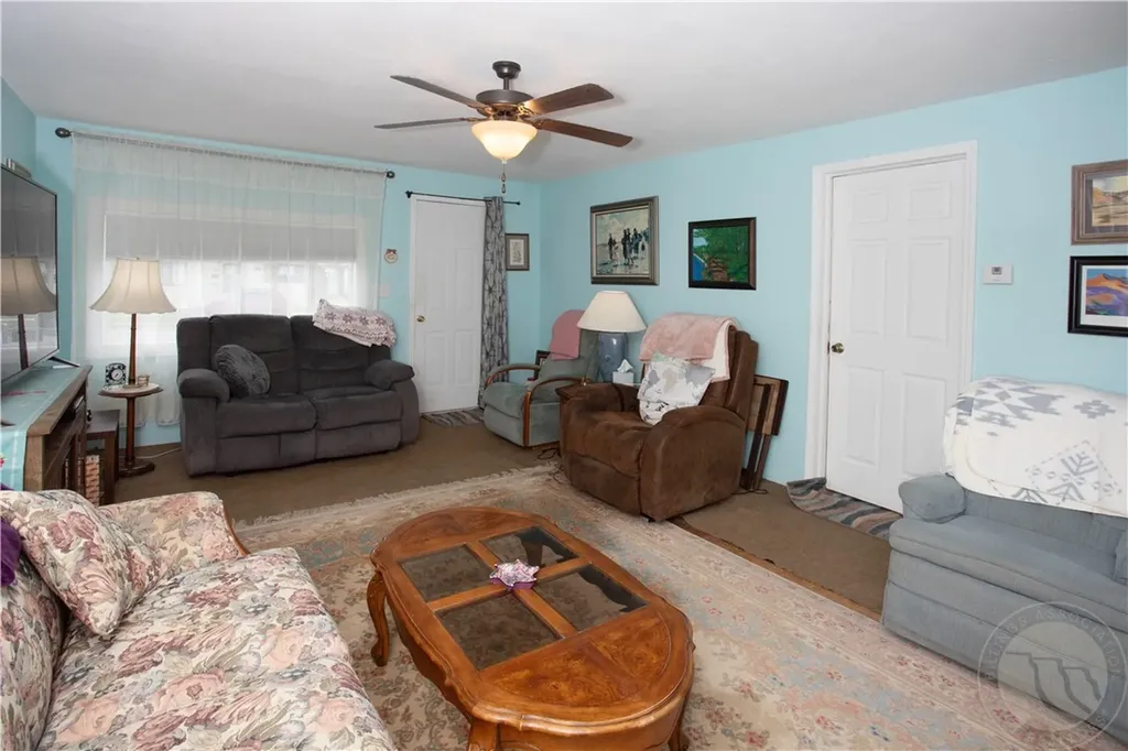 107 N Crawford Avenue Hardin MT 59034