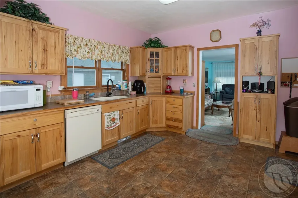 107 N Crawford Avenue Hardin MT 59034