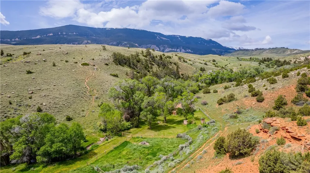 Nhn Bighorn Canyon Road Other MT 59014