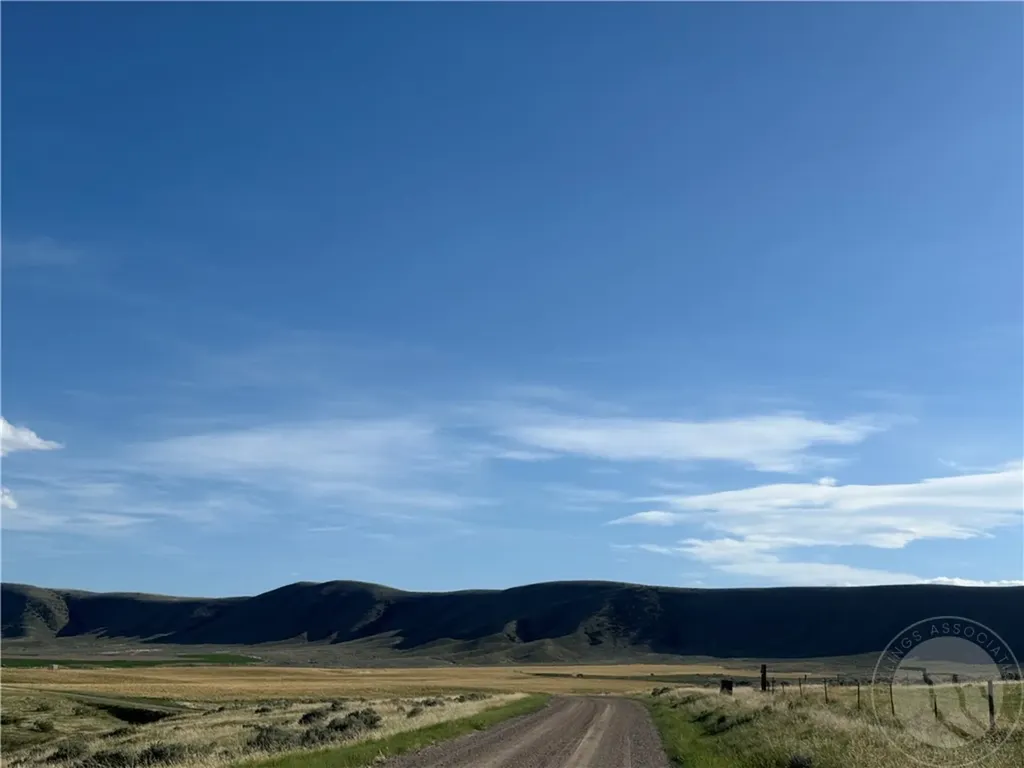 44 Five Mile Creek Road Edgar MT 59026