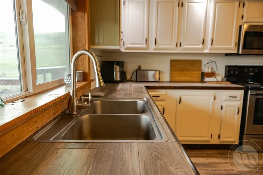 88 Lower Deer Creek Road Big Timber MT 59011