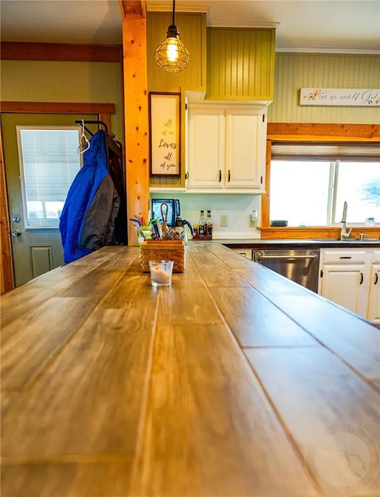 88 Lower Deer Creek Road Big Timber MT 59011