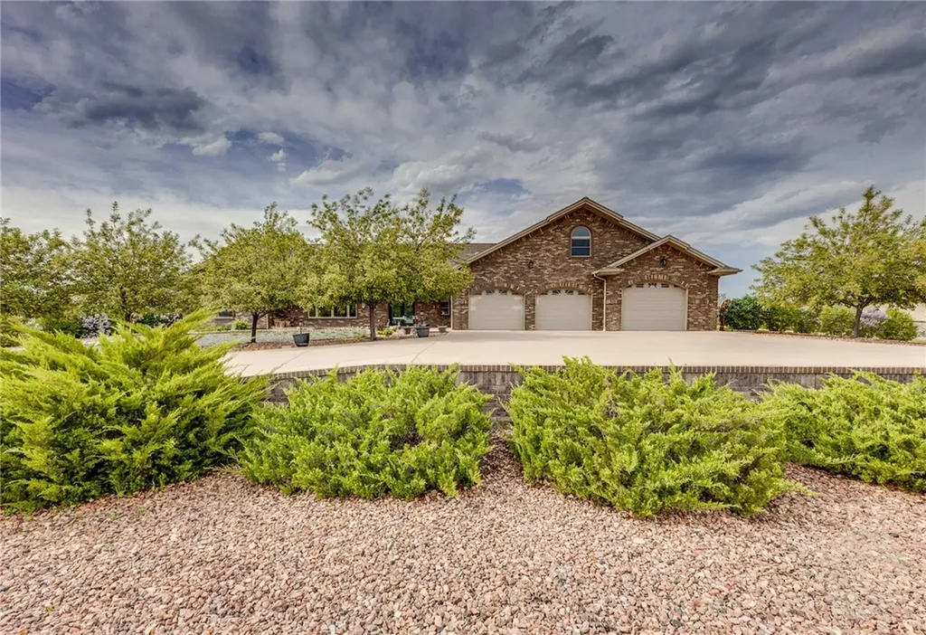 7623 N Leopard Avenue Billings MT 59106