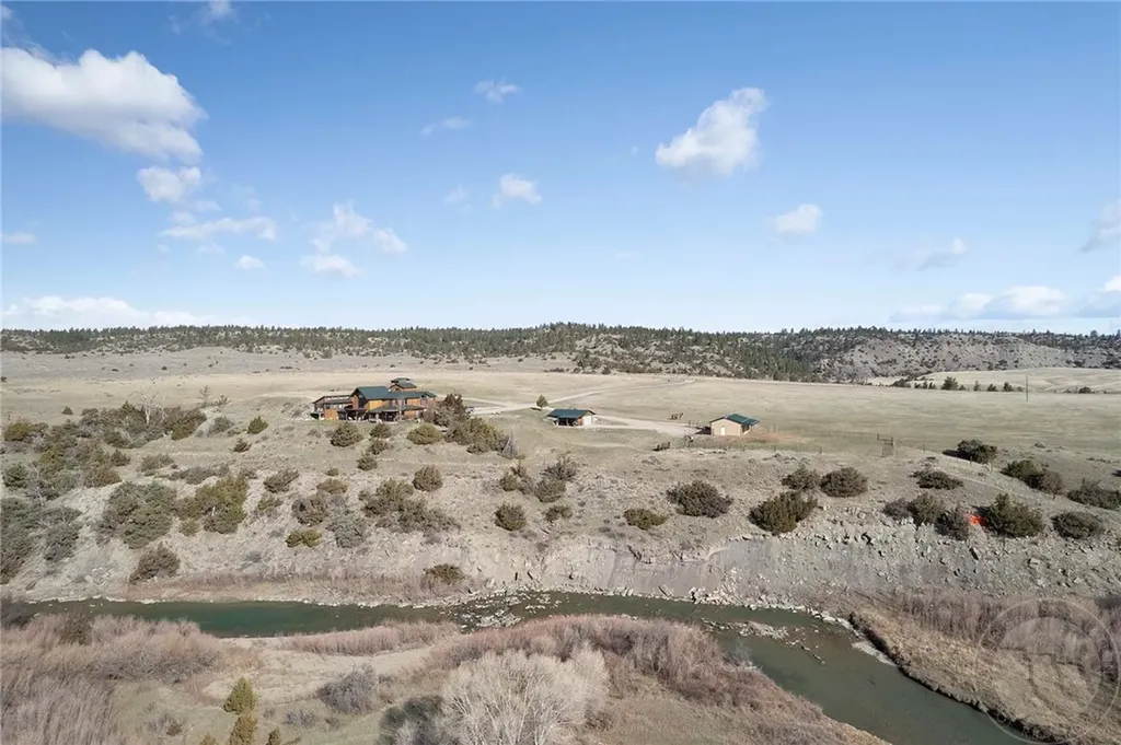 1058 Sweet Grass Road Big Timber MT 59011