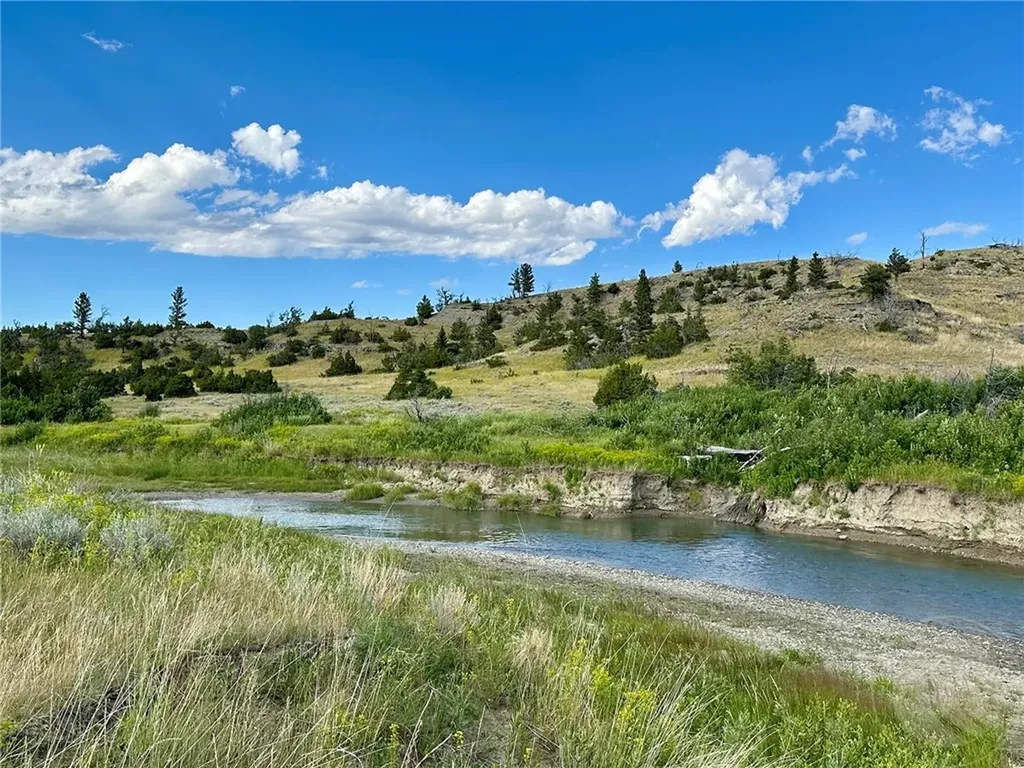 1058 Sweet Grass Road Big Timber MT 59011