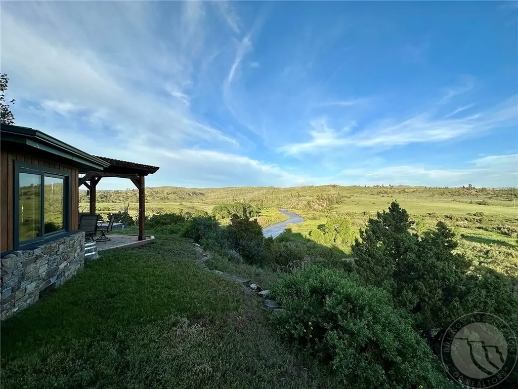 1058 Sweet Grass Road Big Timber MT 59011