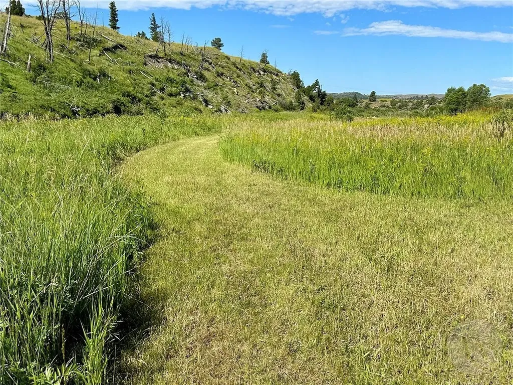 1058 Sweet Grass Road Big Timber MT 59011