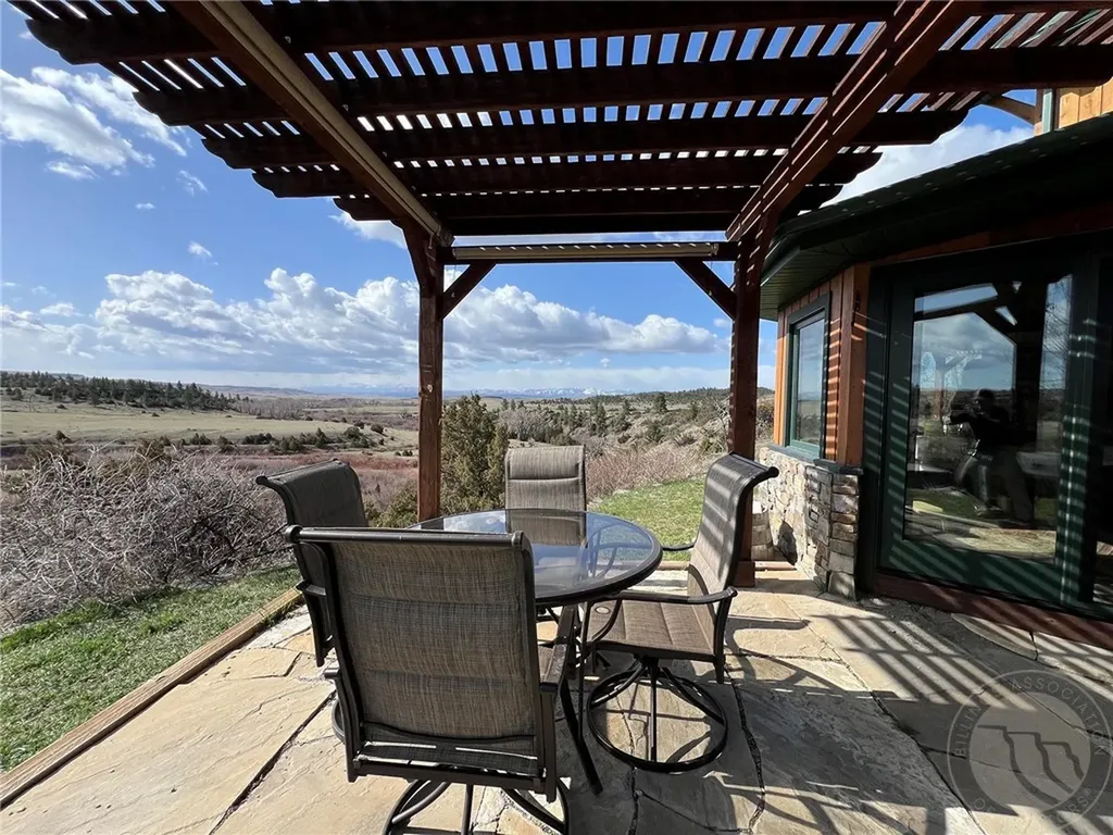 1058 Sweet Grass Road Big Timber MT 59011