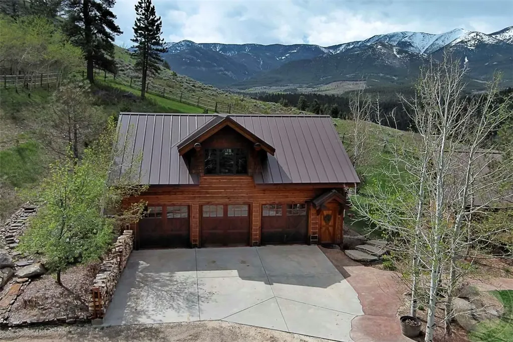 94 Sheep Mountain Road (w/ 614 Ac State Lease) Red Lodge MT 59068