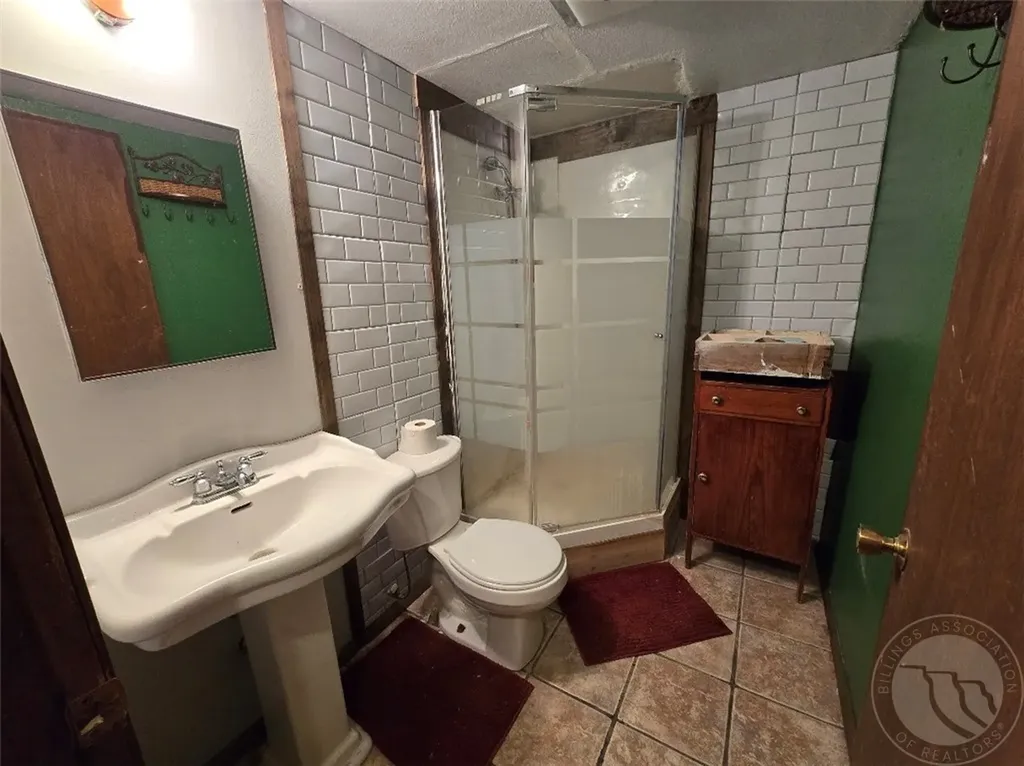 916 Wyoming Avenue Baker MT 59313