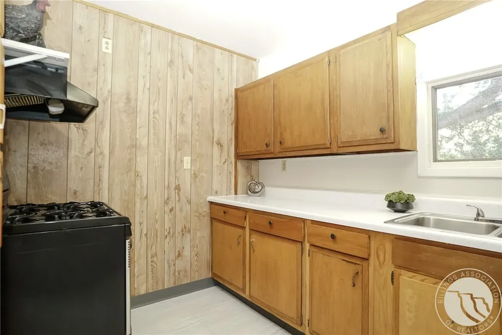 209 S 2nd Bridger MT 59014