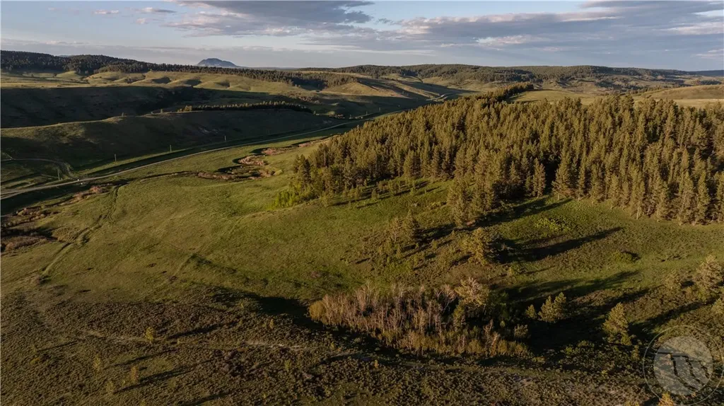 2887 Piper Cutoff S Lewistown MT 59457