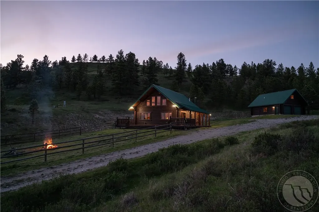 2887 Piper Cutoff S Lewistown MT 59457