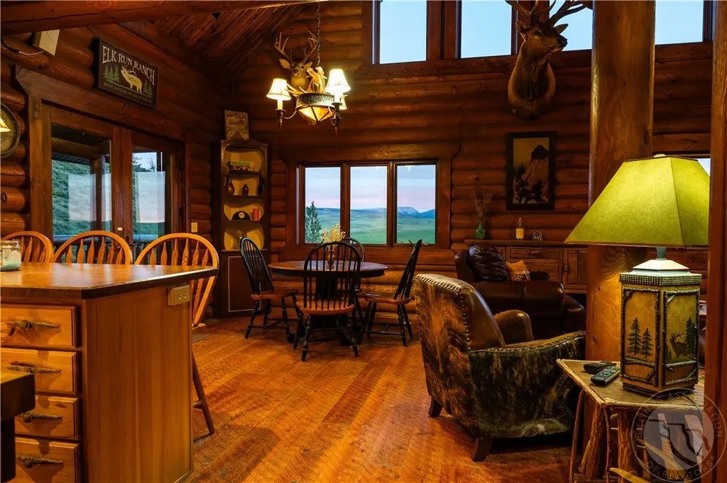 2887 Piper Cutoff S Lewistown MT 59457