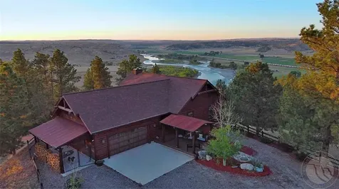 139 Bozeman Trail Columbus MT 59019