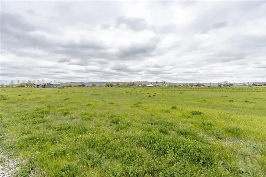 00 Rodeo Drive Park City MT 59063