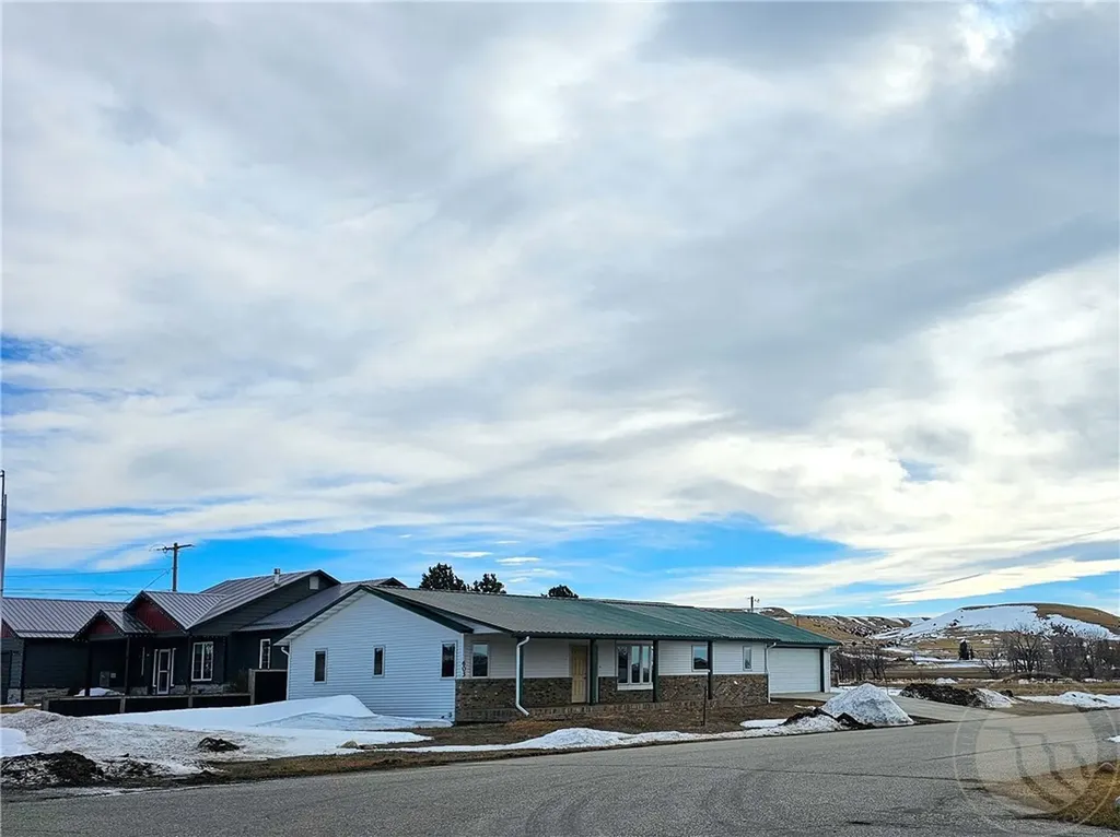603 W 3rd Big Timber MT 59011