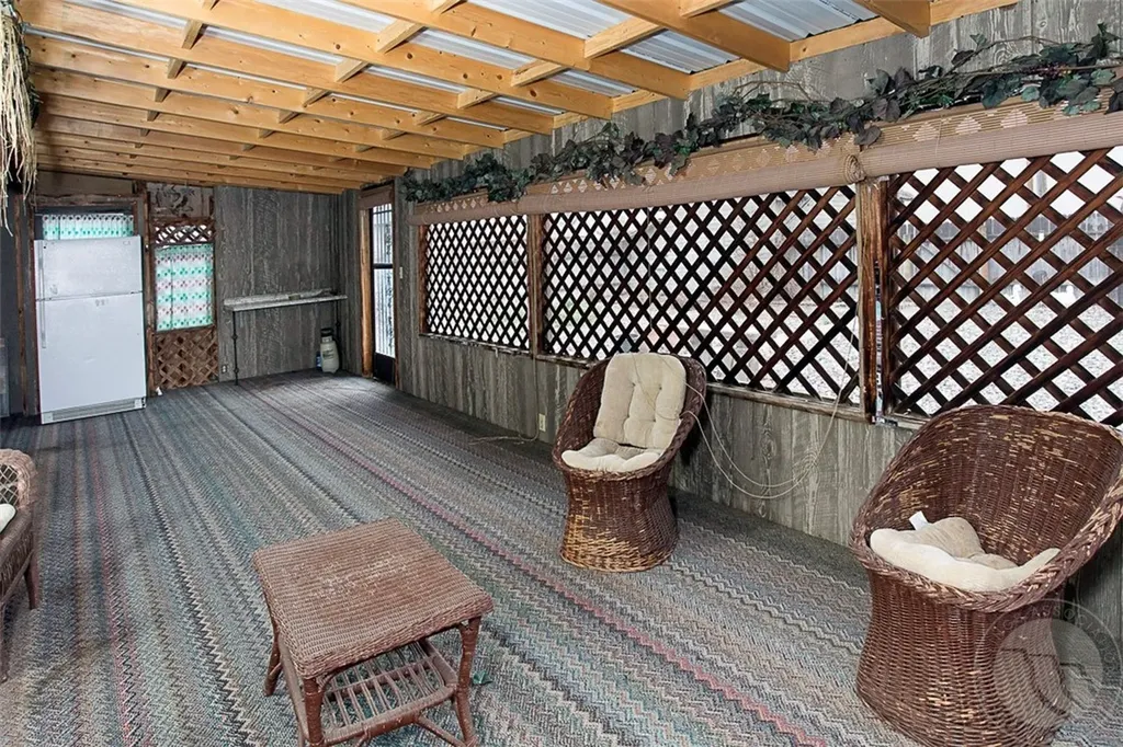 615 N Custer Avenue Hardin MT 59034