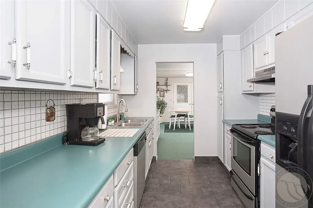 615 N Custer Avenue Hardin MT 59034