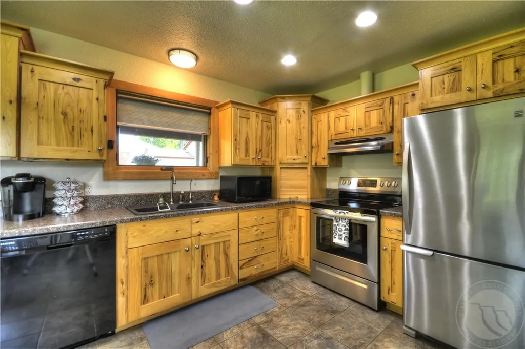 7195 Us Highway 212 Red Lodge MT 59068