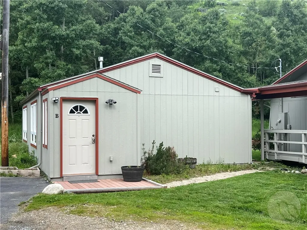 7195 Us Highway 212 Red Lodge MT 59068