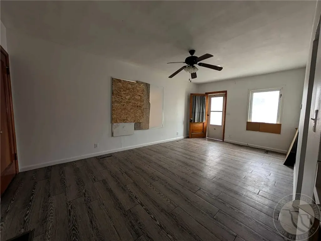 103 N Central Avenue Fairview MT 59221
