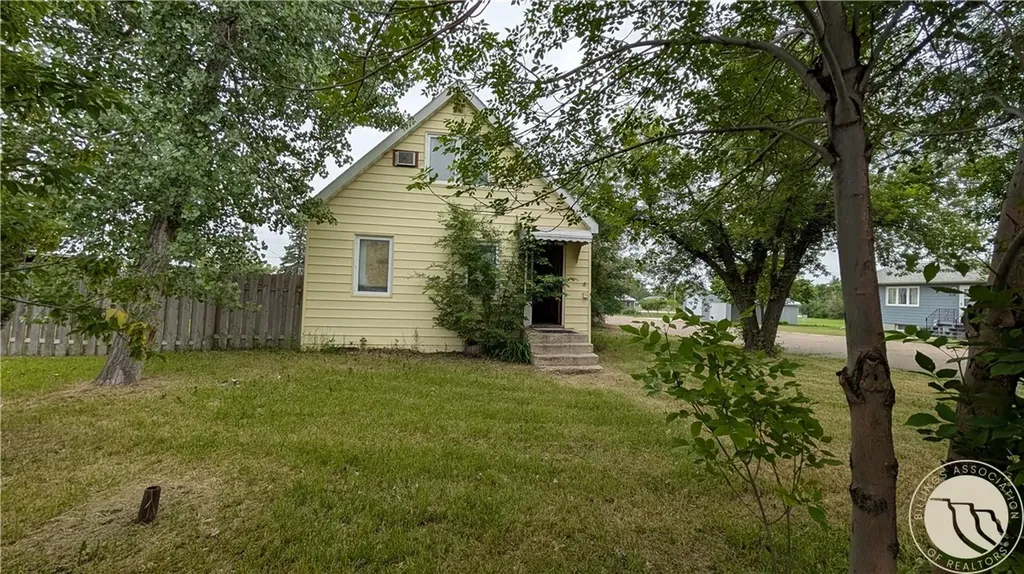 103 N Central Avenue Fairview MT 59221