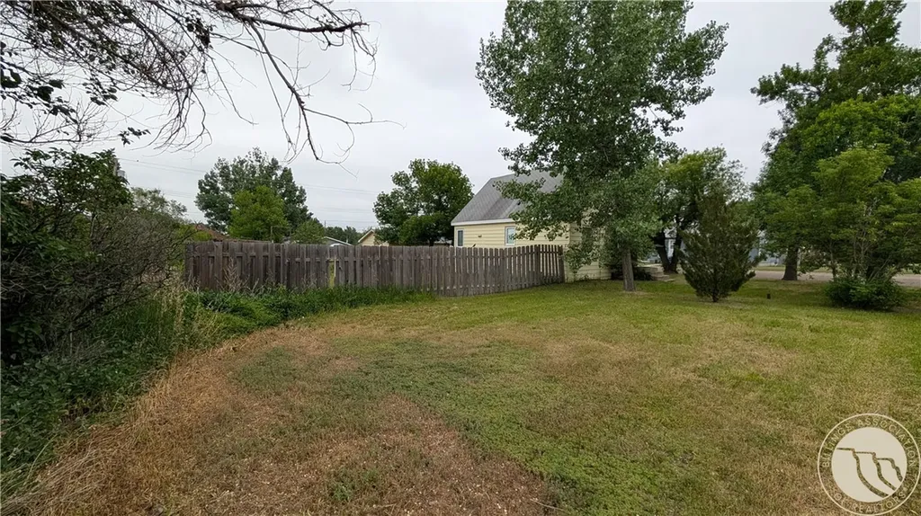 103 N Central Avenue Fairview MT 59221