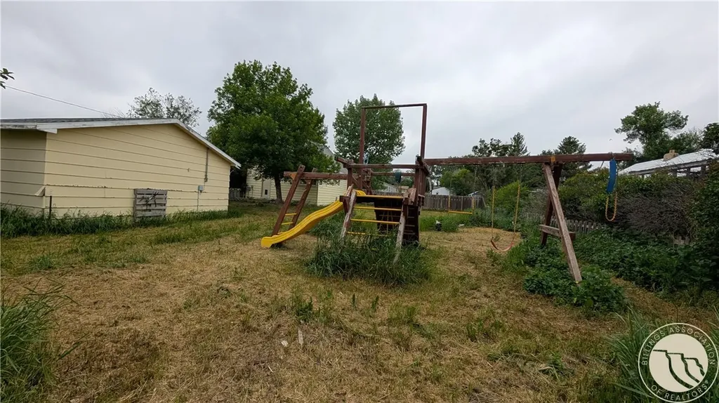 103 N Central Avenue Fairview MT 59221